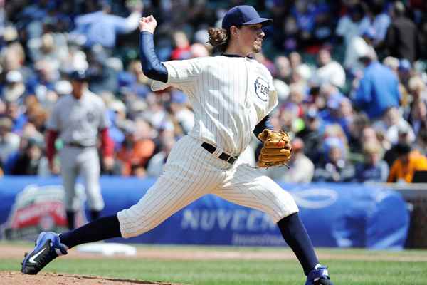 wrigley fields 100 years throwback
